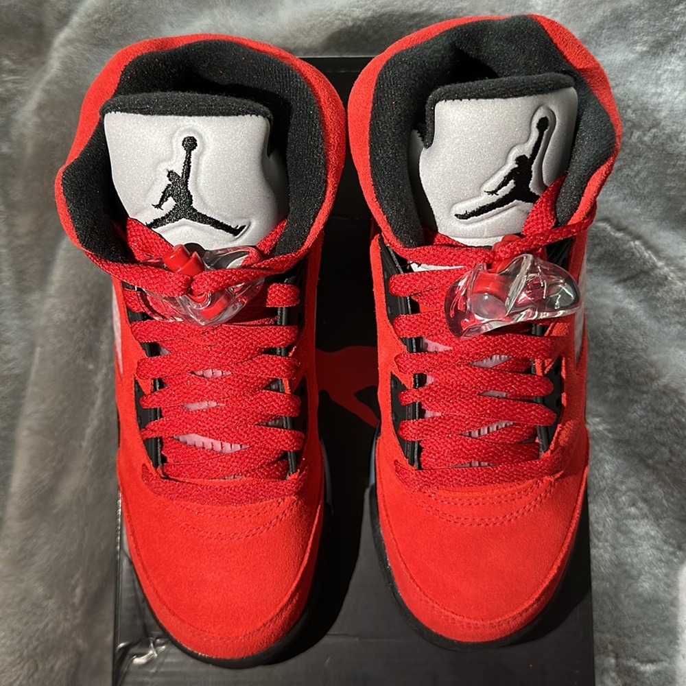 Nike Air Jordan Kids Red Shoes - Picture 5 of 5